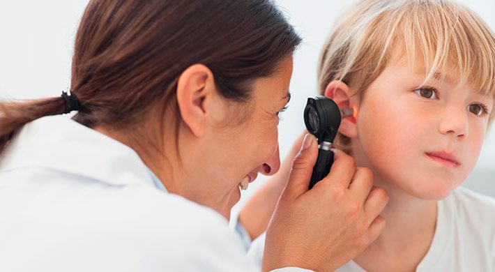 Otitis y sordera infantil: Síntomas y tratamiento de las enfermedades del oído en los niños