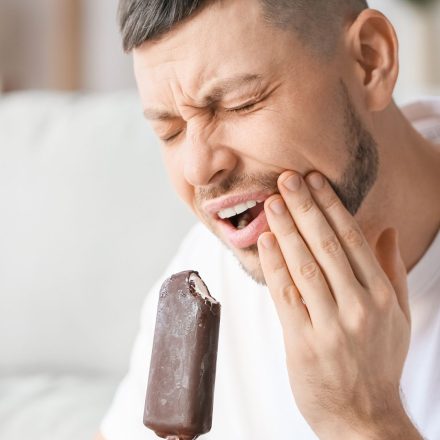 Sensibilidad dental: causas y cómo tratarla