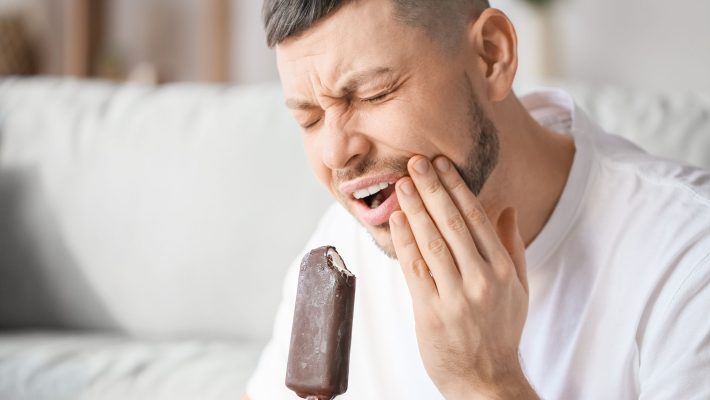Sensibilidad dental: causas y cómo tratarla